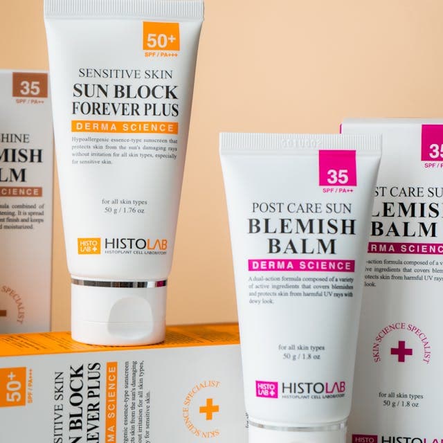 SPF 50 Quotidien Léger Teinté Anti-Âge Zinc